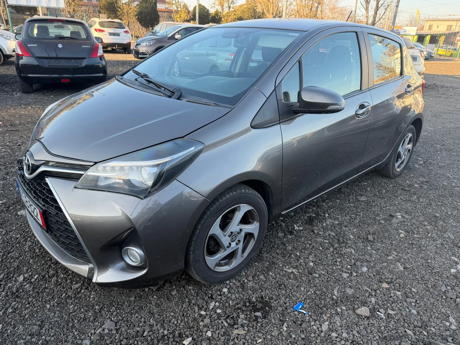Toyota Yaris 1.3i camera led navi | Mobile.bg � ����������� 3