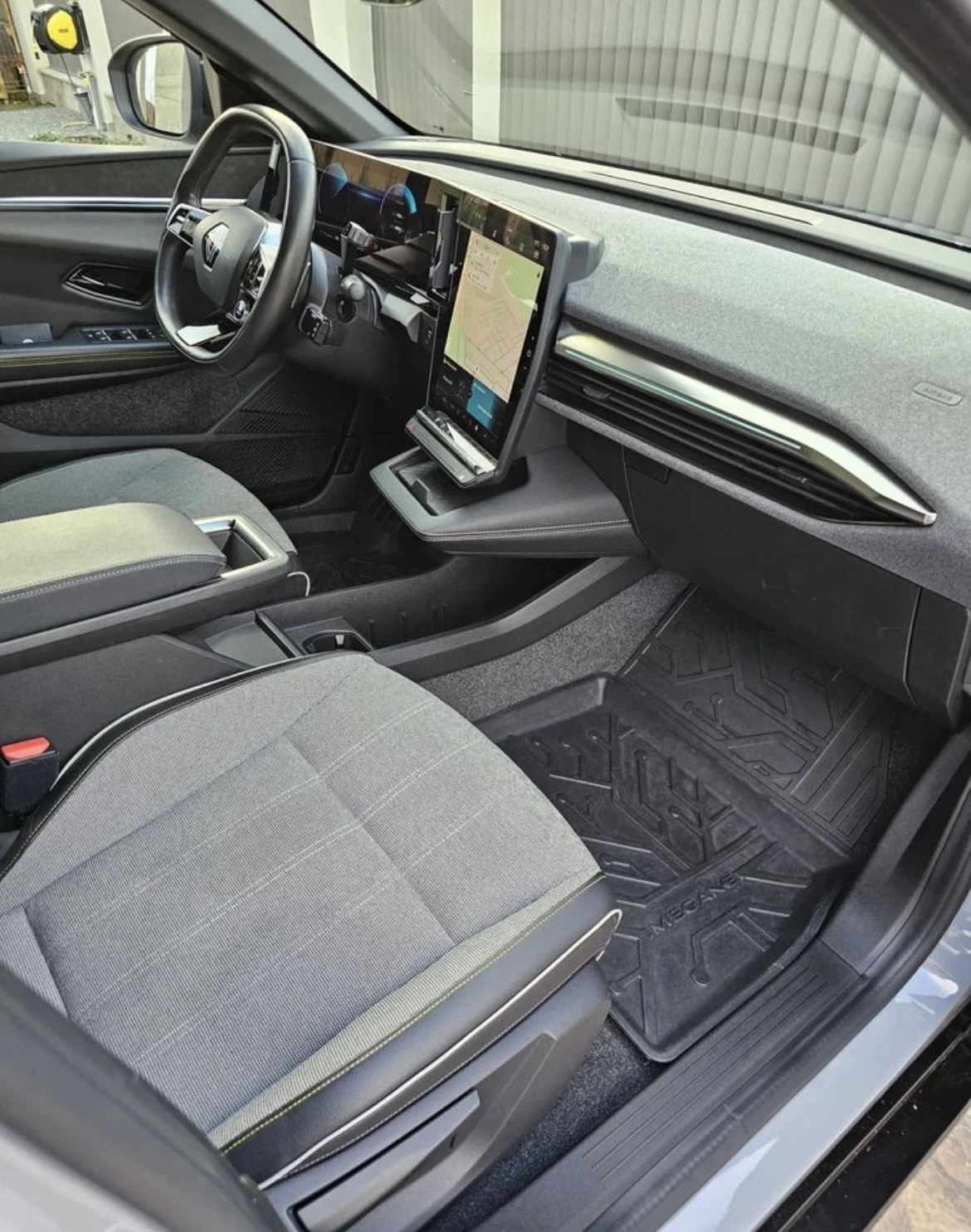 Renault Megane E-TECH 60 Techno Optimum Charge ��������! | Mobile.bg � ����������� 11