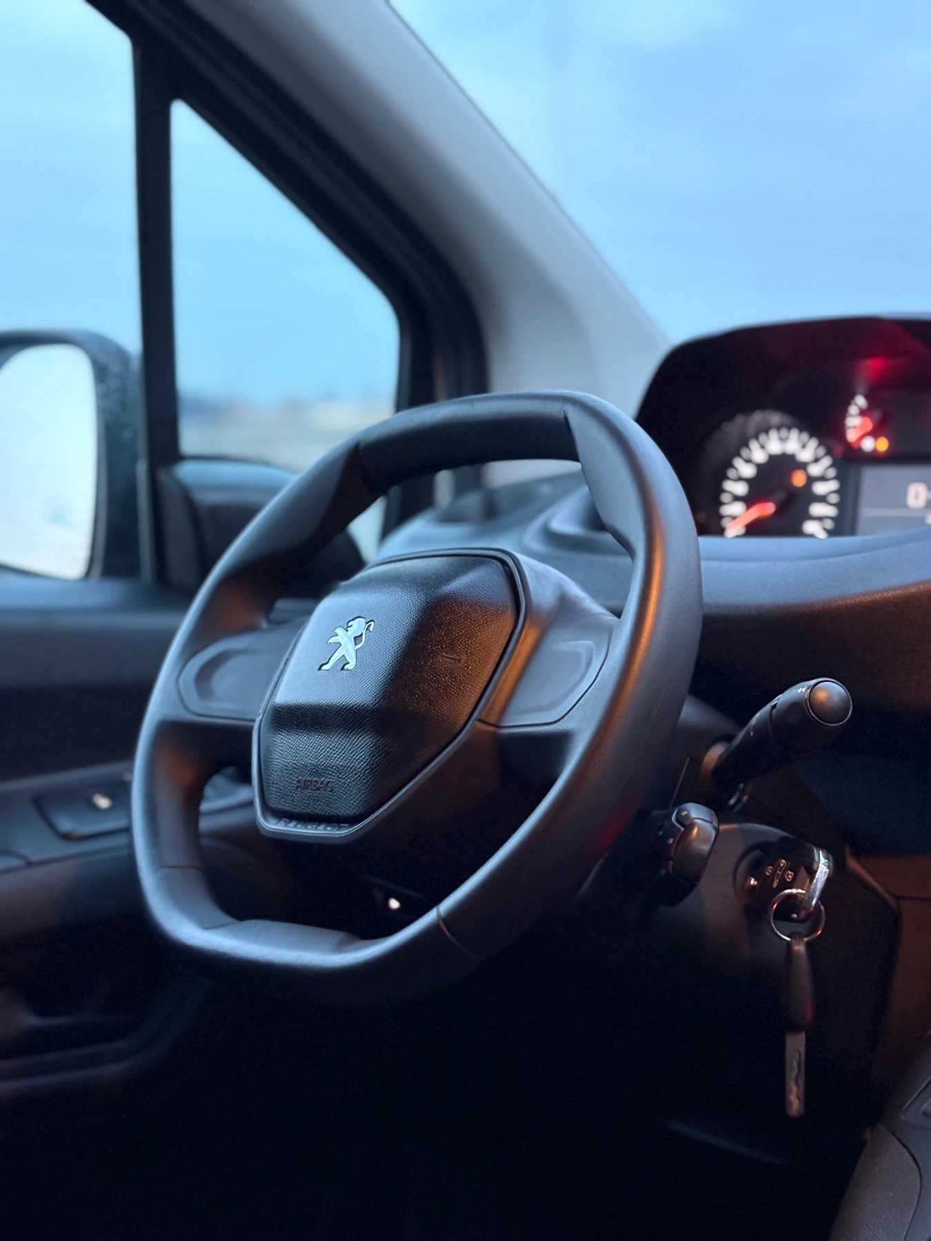 Peugeot Partner Maxi, снимка 8 - Автомобили и джипове - 53697366