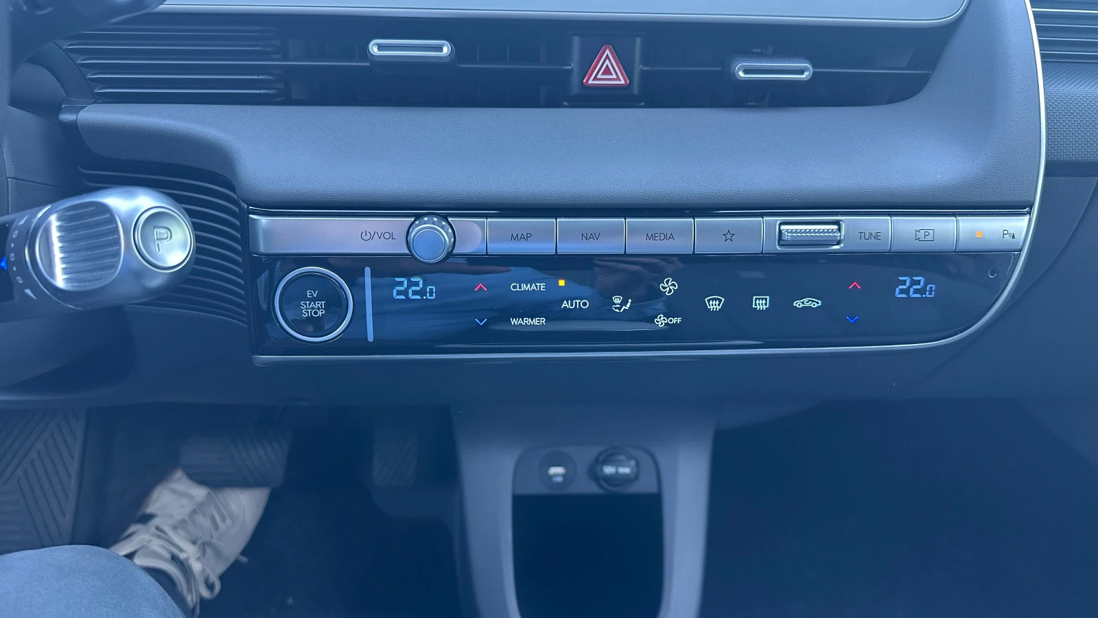 Hyundai Ioniq 5 77.4 kWh в Гаранция, снимка 15 - Автомобили и джипове - 53800266