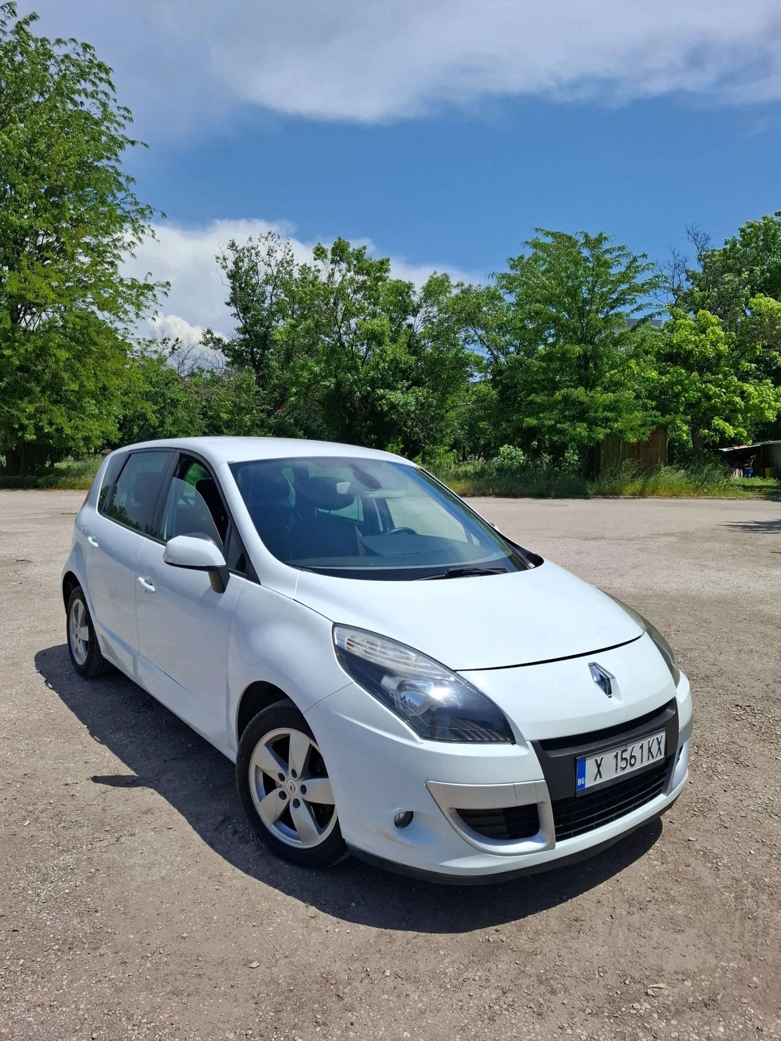 Renault Scenic, снимка 2 - Автомобили и джипове - 54699153