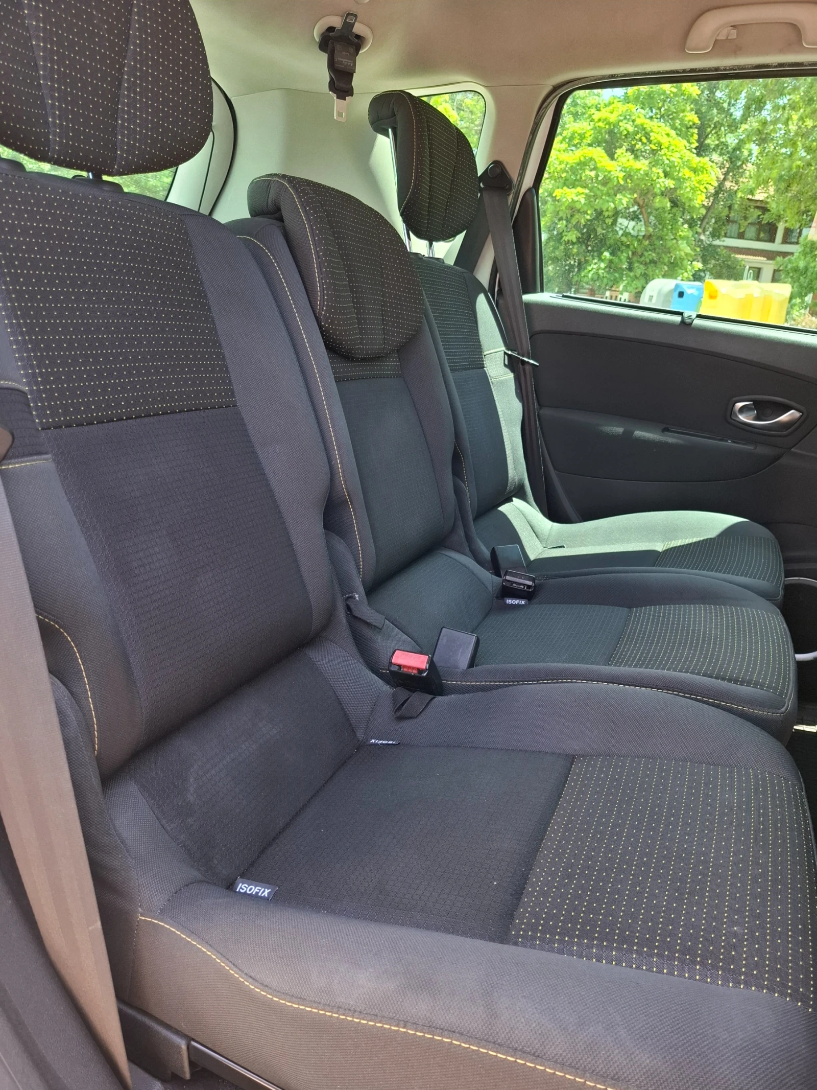 Renault Scenic, снимка 12 - Автомобили и джипове - 54699153
