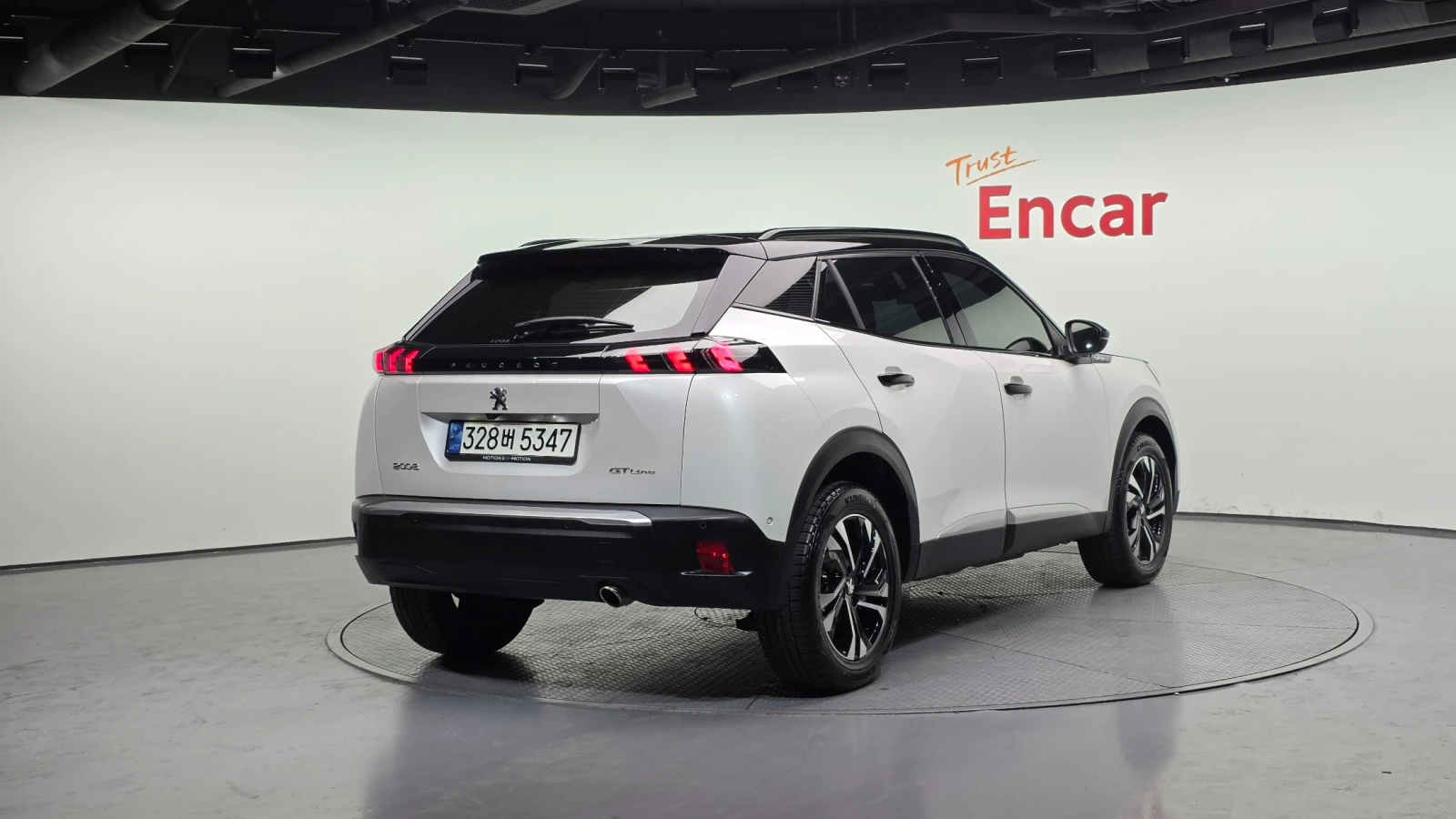 Peugeot 2008, снимка 2 - Автомобили и джипове - 54890471