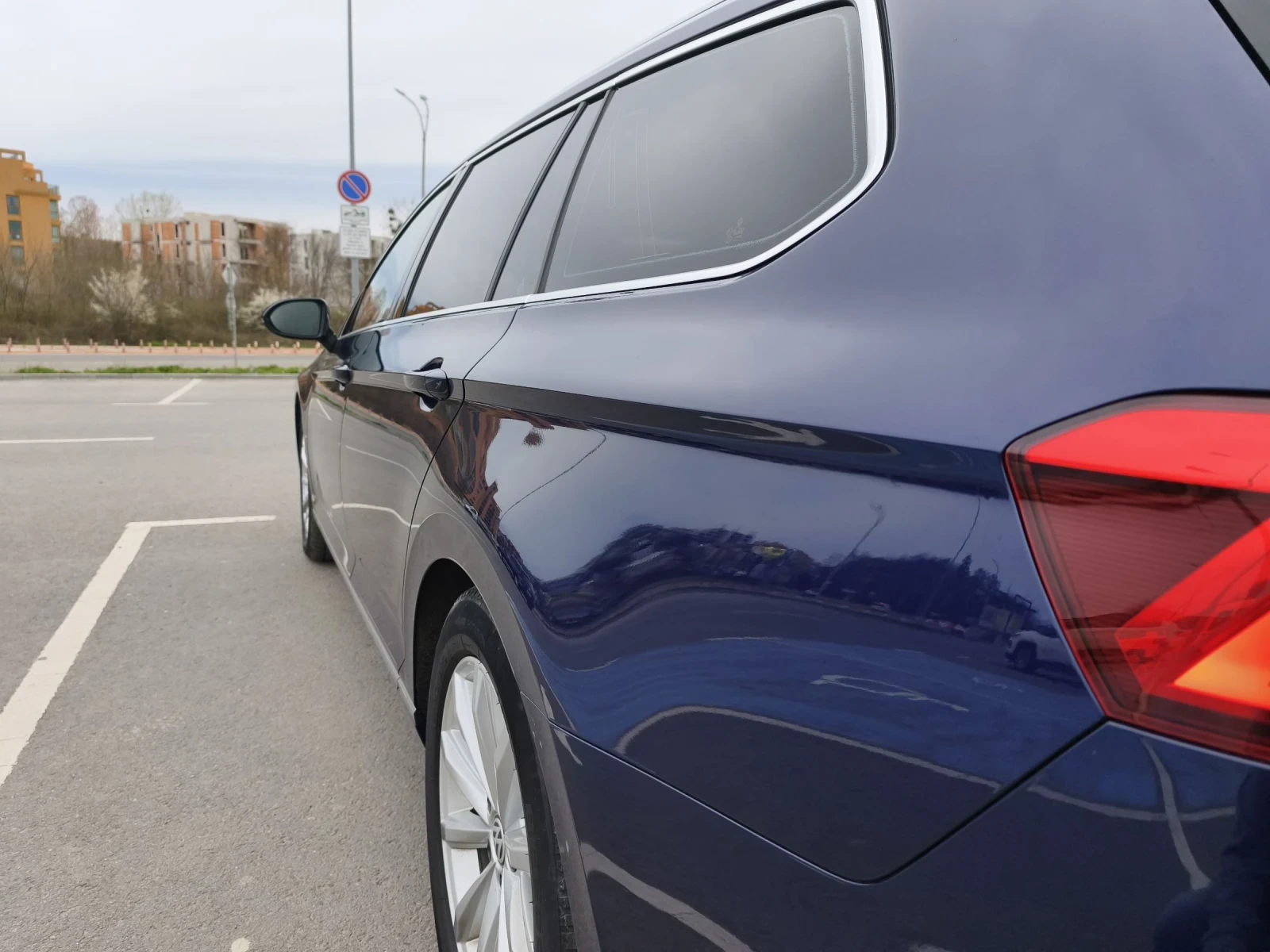 VW Passat Личен b8 2.0tdi 150kc Highline Напълно обслужен, снимка 14 - Автомобили и джипове - 54970409