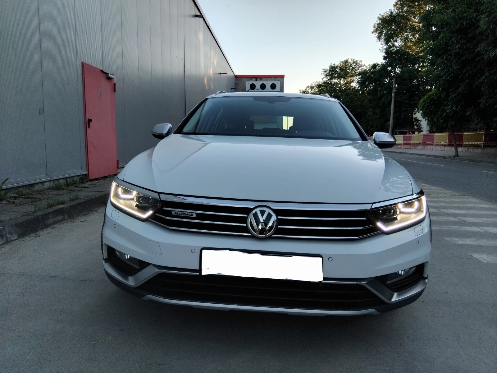 VW Alltrack digital         , снимка 7 - Автомобили и джипове - 54978824
