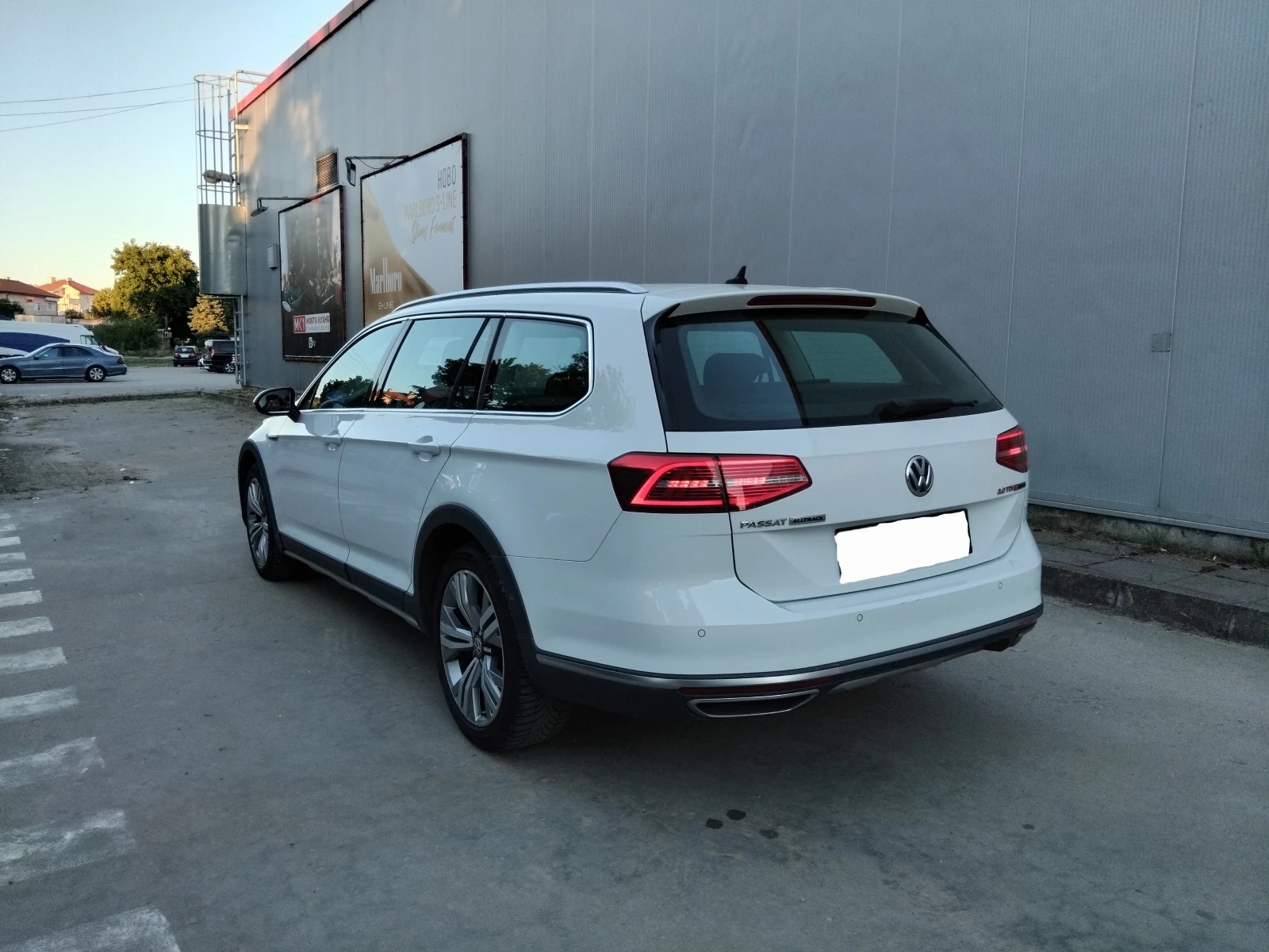 VW Alltrack digital         , снимка 9 - Автомобили и джипове - 54978824