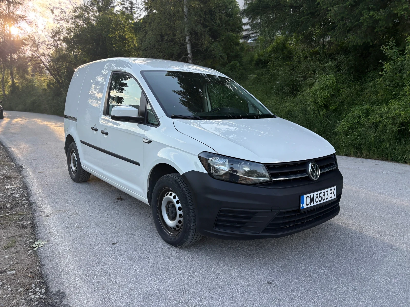 VW Caddy, снимка 3 - Автомобили и джипове - 55138159
