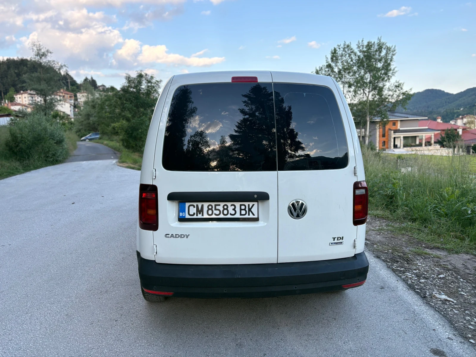 VW Caddy, снимка 6 - Автомобили и джипове - 55138159