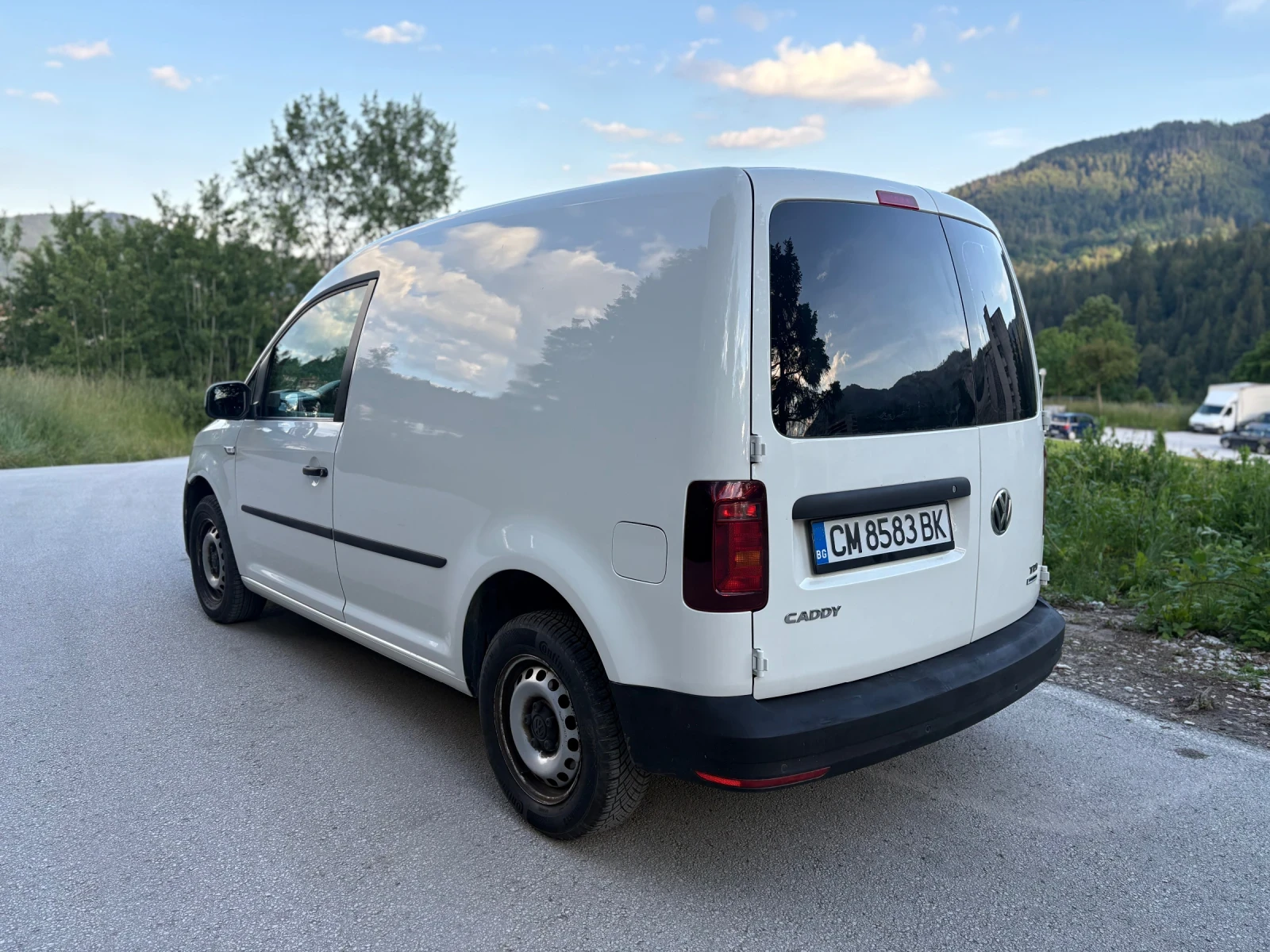 VW Caddy, снимка 5 - Автомобили и джипове - 55138159