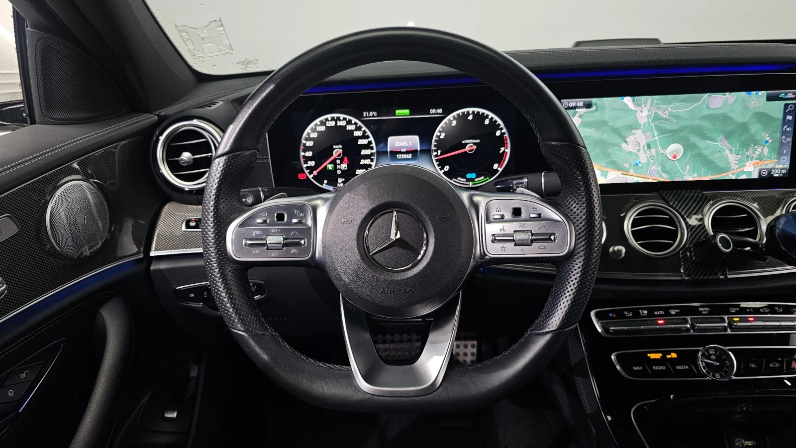 Mercedes-Benz E 350 E350 4MATIC AMG Line, снимка 12 - Автомобили и джипове - 55943341