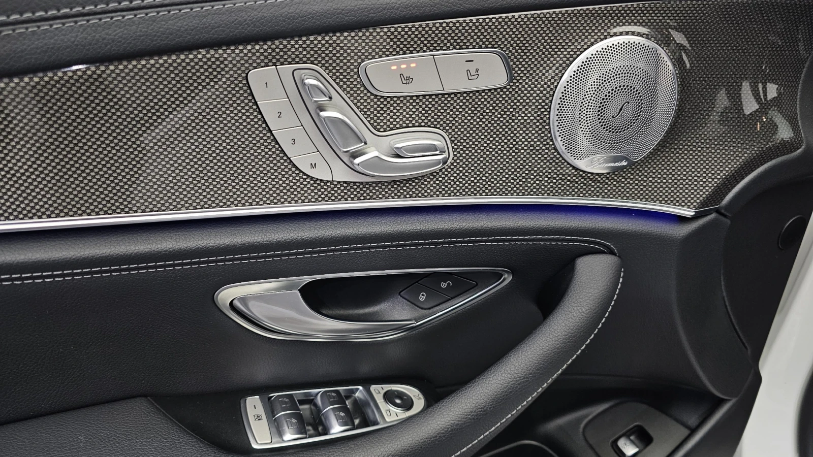Mercedes-Benz E 350 E350 4MATIC AMG Line, снимка 14 - Автомобили и джипове - 55943341