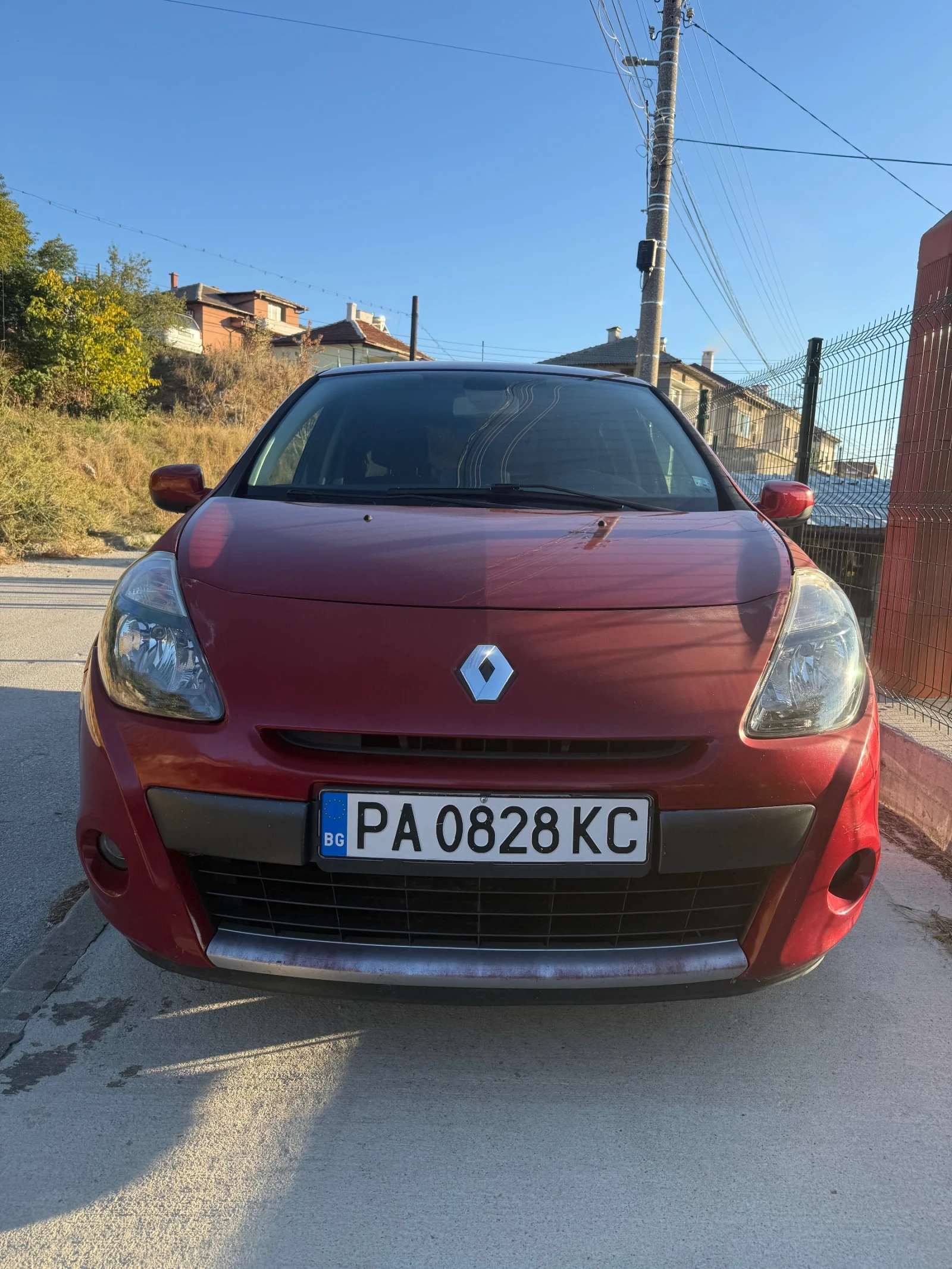 Renault Clio, снимка 11 - Автомобили и джипове - 56376959