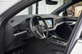 VW Touareg 8 R-Line 4.0TDI Black Optic Първи Собственик - 44999 € / 88010.39 лв. - 95039750 8