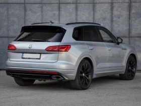VW Touareg 8 R-Line 4.0TDI Black Optic Първи Собственик - 44999 € / 88010.39 лв. - 95039750 5