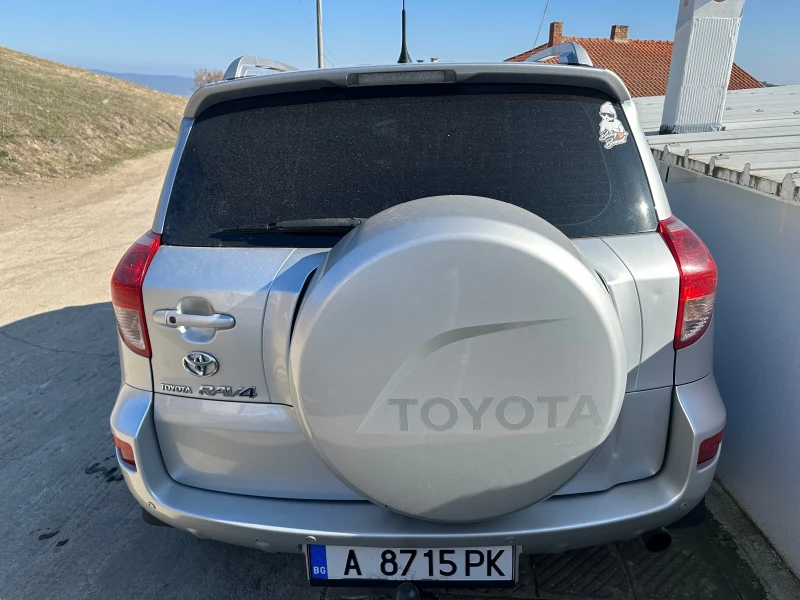 Toyota Rav4, снимка 3 - Автомобили и джипове - 49048391