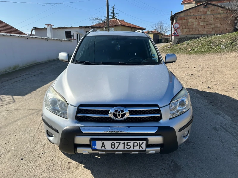 Toyota Rav4, снимка 1 - Автомобили и джипове - 49048391