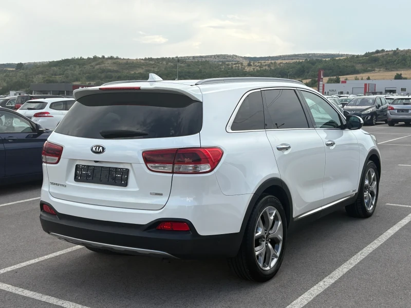 Kia Sorento PLATINUM !, снимка 5 - Автомобили и джипове - 51465836