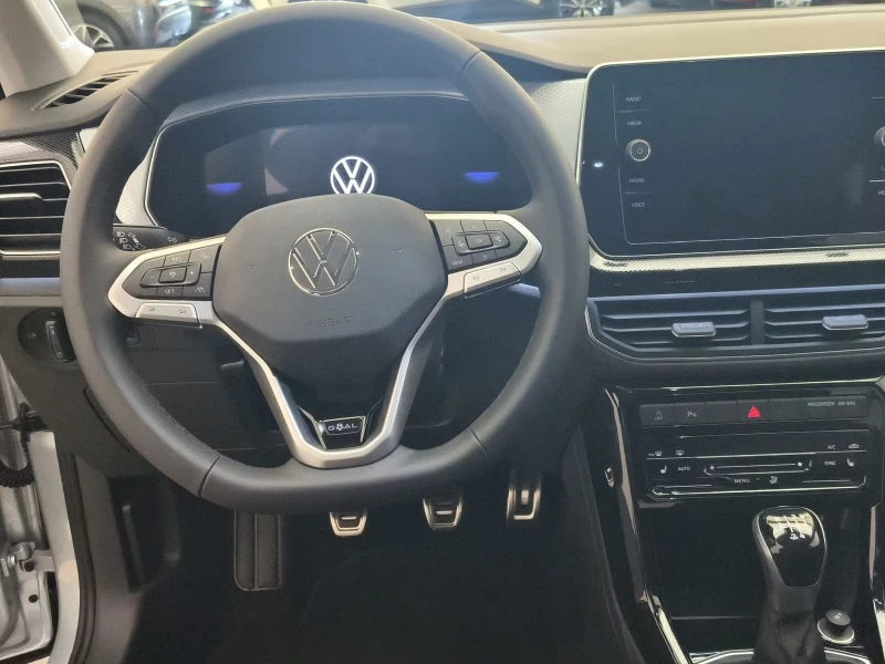 VW T-Cross GOAL/95HP/CAM/NAVI/LED/DIGI/353gpr, снимка 5 - Автомобили и джипове - 51770544