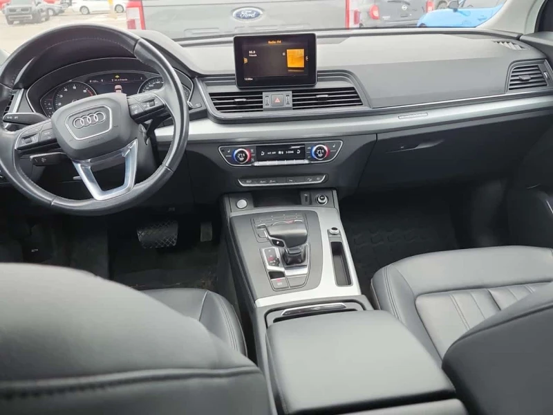 Audi Q5 KOMFORT| ПОДГРЕВ| ДВА КЛЮЧА| CARFAX, снимка 11 - Автомобили и джипове - 53567819