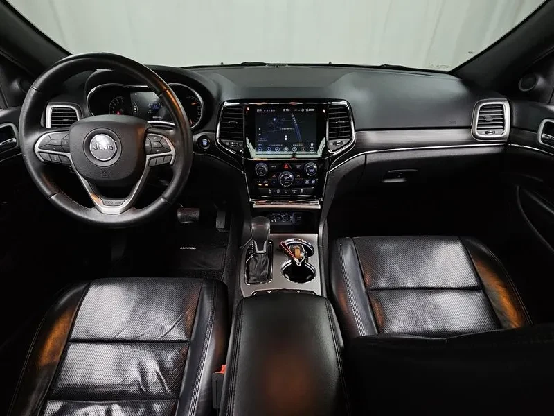 Jeep Cherokee 3.6 AWD - САМО 30% АВАНС, снимка 6 - Автомобили и джипове - 56031032