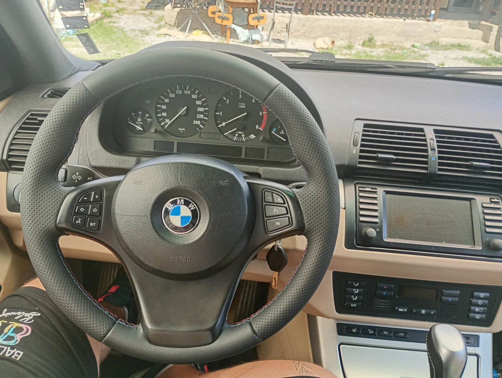BMW X5 3.0 - изображение 5