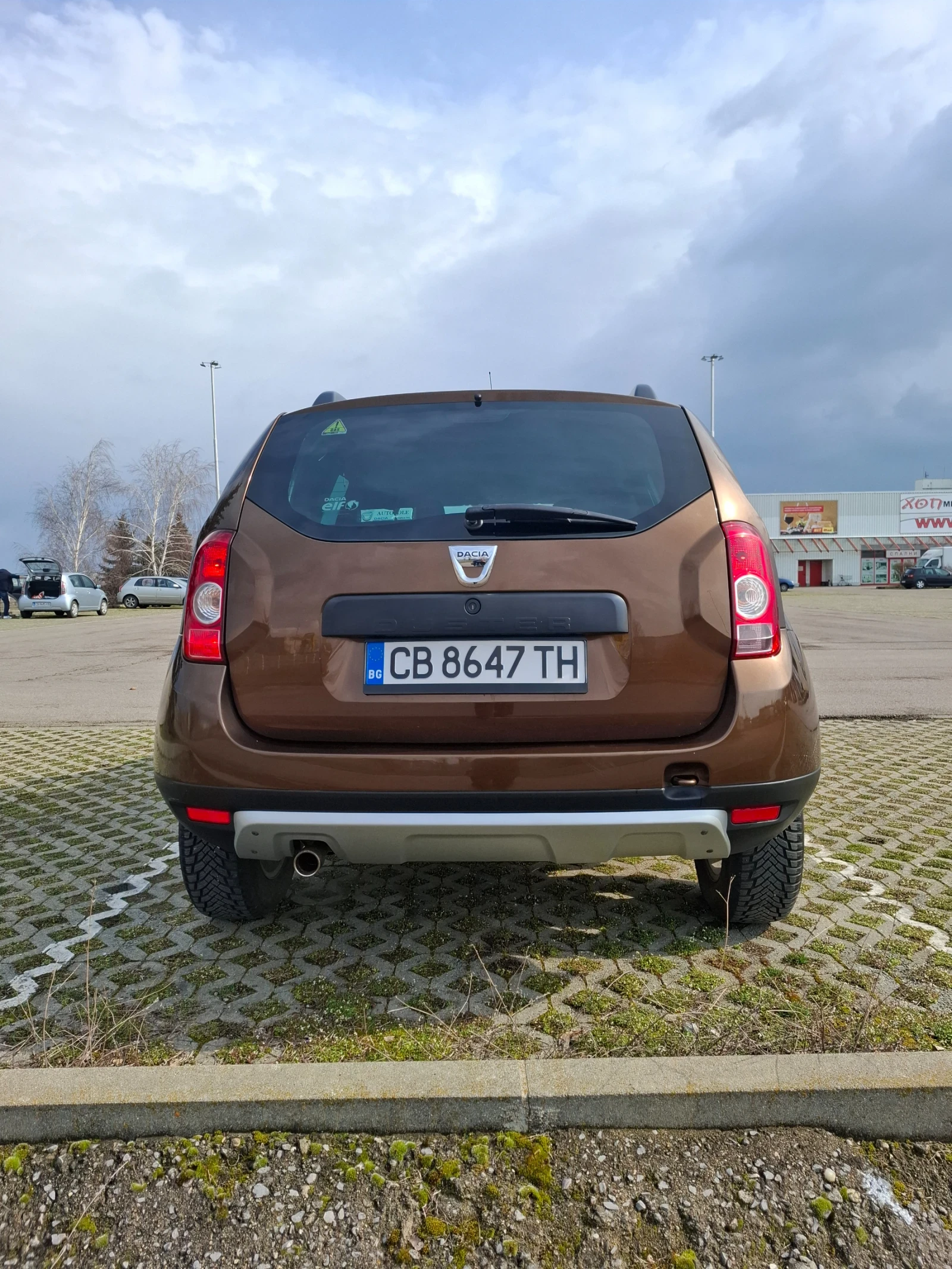 Dacia Duster 1.6GPL, снимка 4 - Автомобили и джипове - 53724239