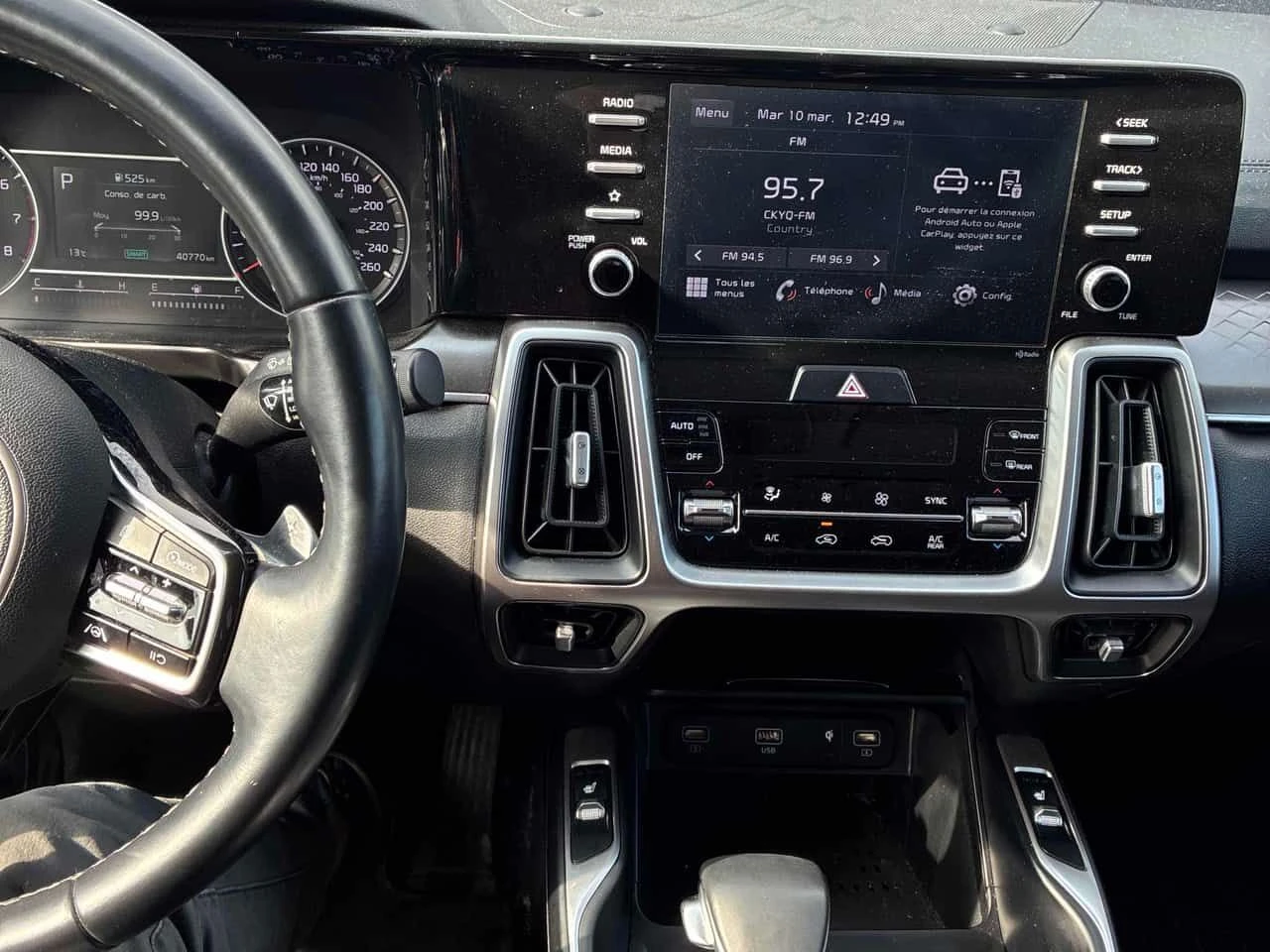 Kia Sorento * X Line * 2 КЛЮЧА* ПОДГРЕВ* KEYLESS* , снимка 9 - Автомобили и джипове - 53853421