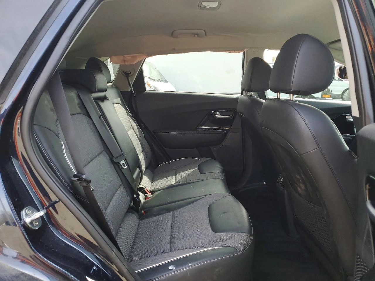 Kia Niro EV EX FWD, снимка 11 - Автомобили и джипове - 54377598