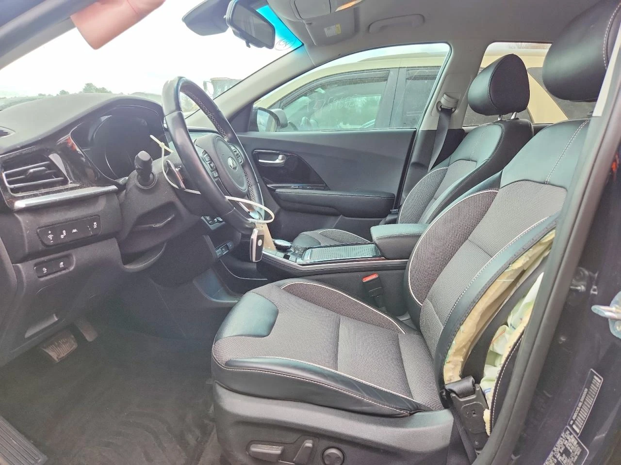 Kia Niro EV EX FWD, снимка 7 - Автомобили и джипове - 54377598