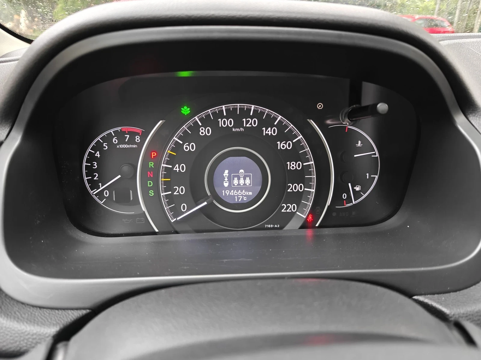 Honda Cr-v 2.0i 4x4 155hp, снимка 11 - Автомобили и джипове - 54646243