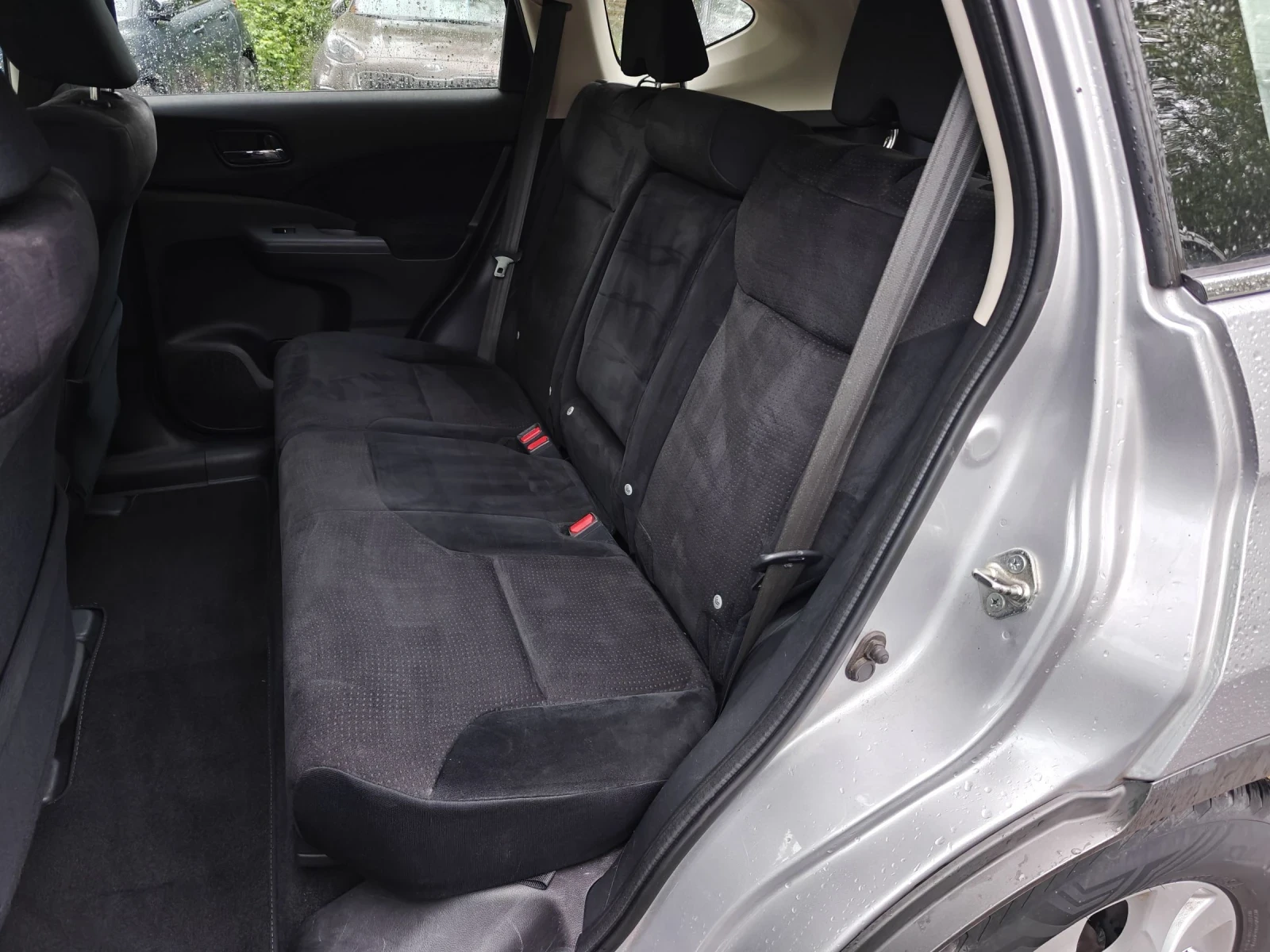 Honda Cr-v 2.0i 4x4 155hp, снимка 8 - Автомобили и джипове - 54646243