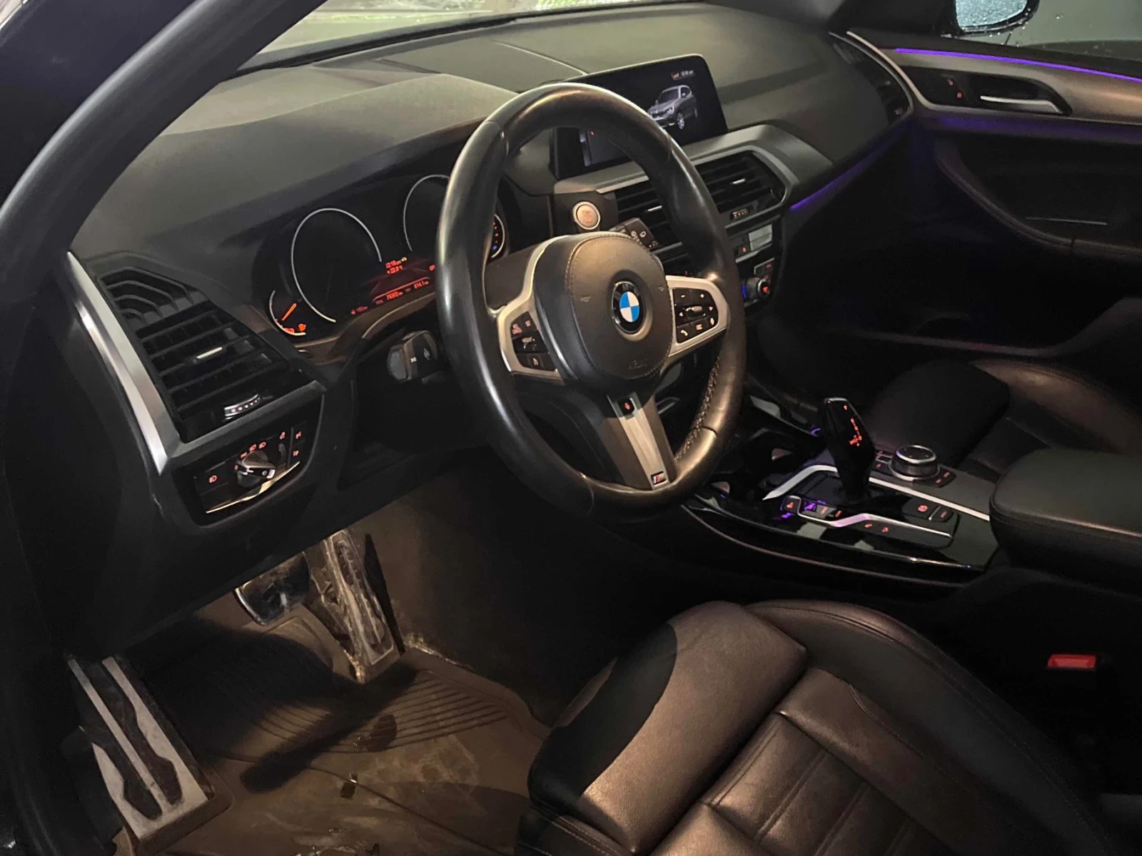 BMW X3 xDrive30i * ПОДГРЕВ * ПАНОРАМА * АМБИЕНТ * CARFAX, снимка 6 - Автомобили и джипове - 54721040
