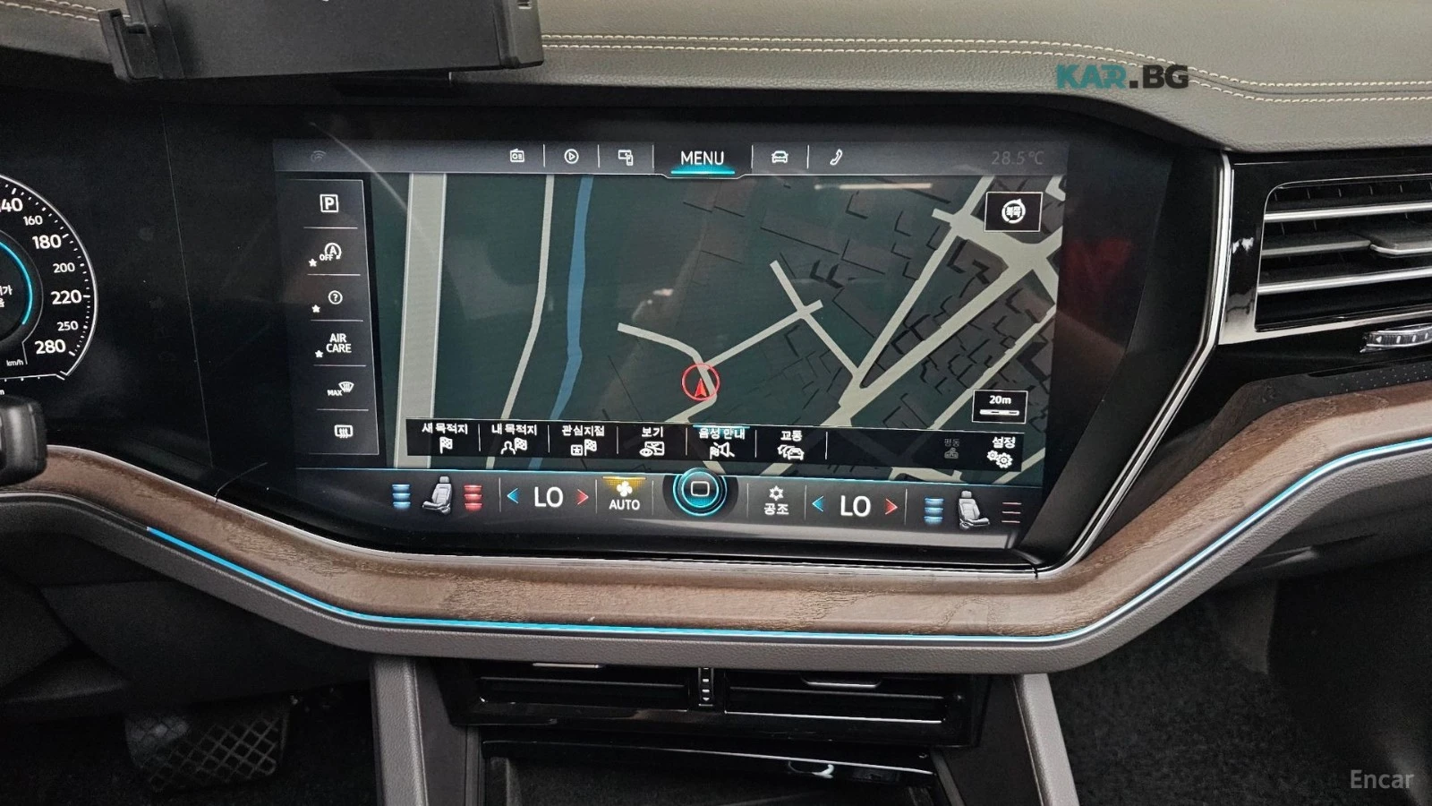 VW Touareg PRESTIGE* 3.0* TDI* DISTRONIC* ПОДГРЕВ* ОБДУХВАНЕ*, снимка 12 - Автомобили и джипове - 54813433