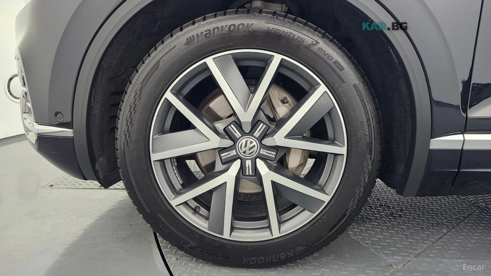 VW Touareg PRESTIGE* 3.0* TDI* DISTRONIC* ПОДГРЕВ* ОБДУХВАНЕ*, снимка 16 - Автомобили и джипове - 54813433