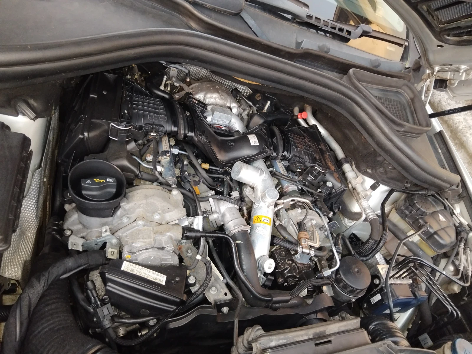 Mercedes-Benz ML 350 AMG LINE, снимка 2 - Автомобили и джипове - 54883269