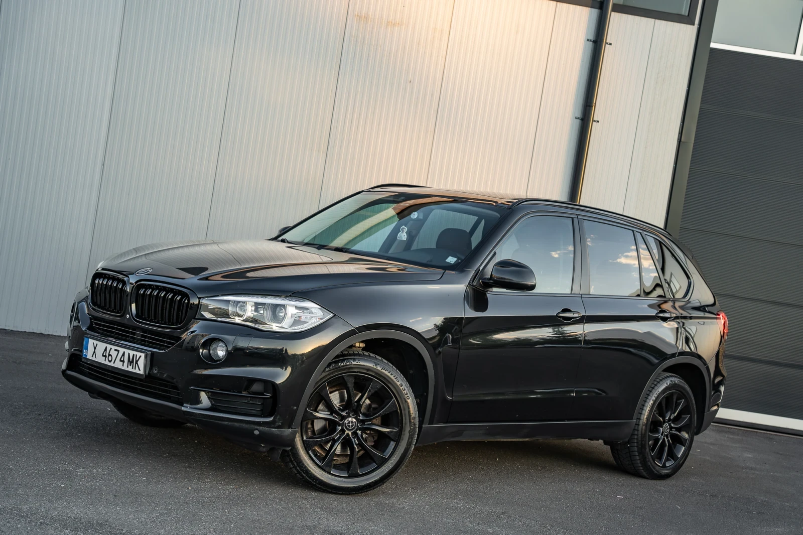 BMW X5 Личен автомобил всичко платено ЛИЗИНГ, снимка 2 - Автомобили и джипове - 54993973