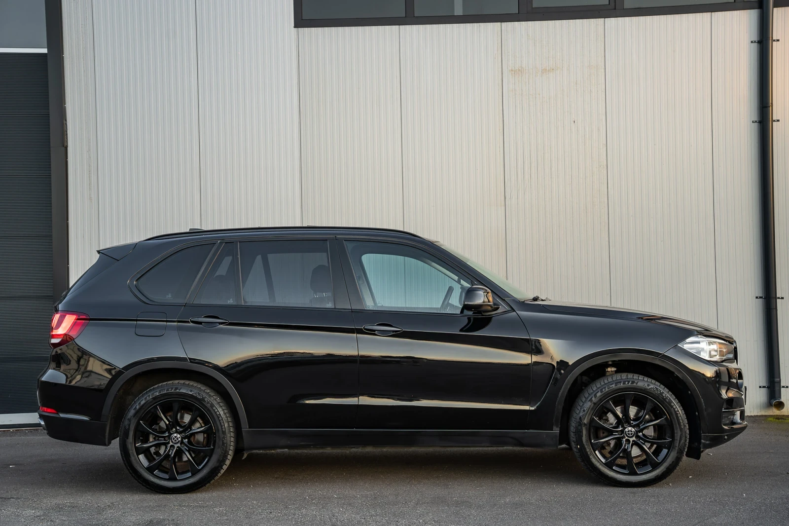 BMW X5 Личен автомобил всичко платено ЛИЗИНГ, снимка 5 - Автомобили и джипове - 54993973