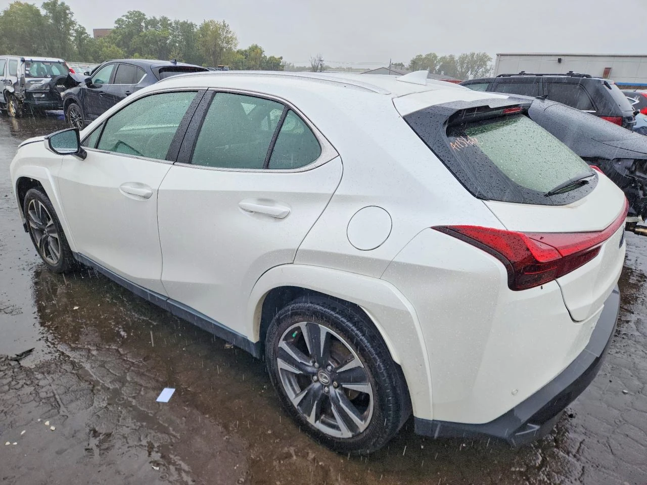 Lexus UX 250h 2.0l Premium, снимка 2 - Автомобили и джипове - 56664102