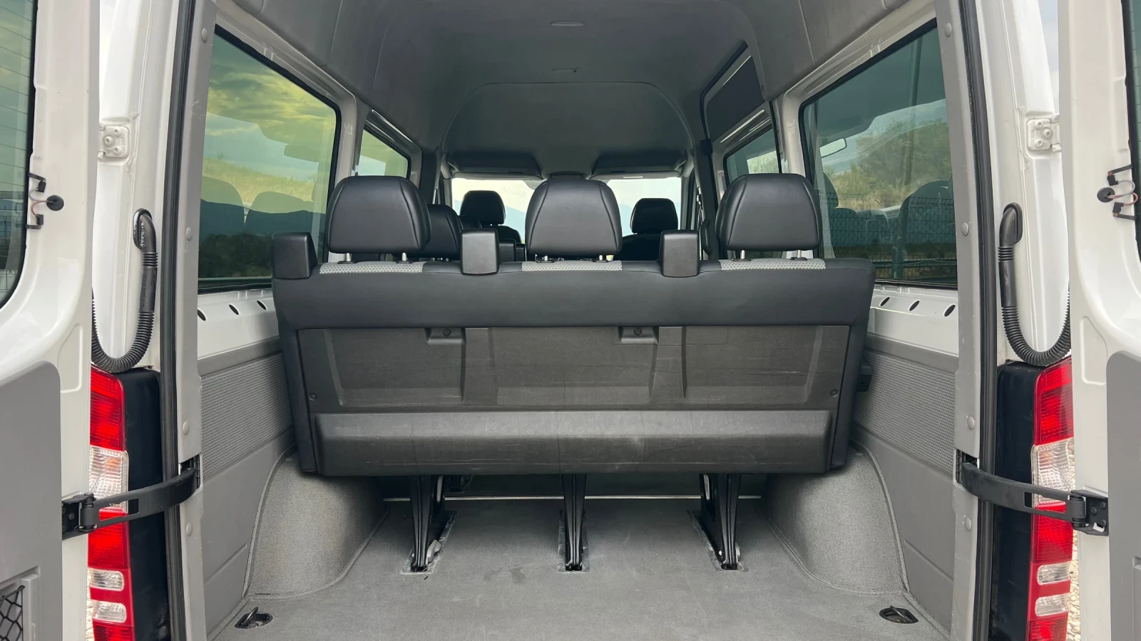 Mercedes-Benz Sprinter 9 места 646 мотор клима топ състояние, снимка 6 - Бусове и автобуси - 56051233