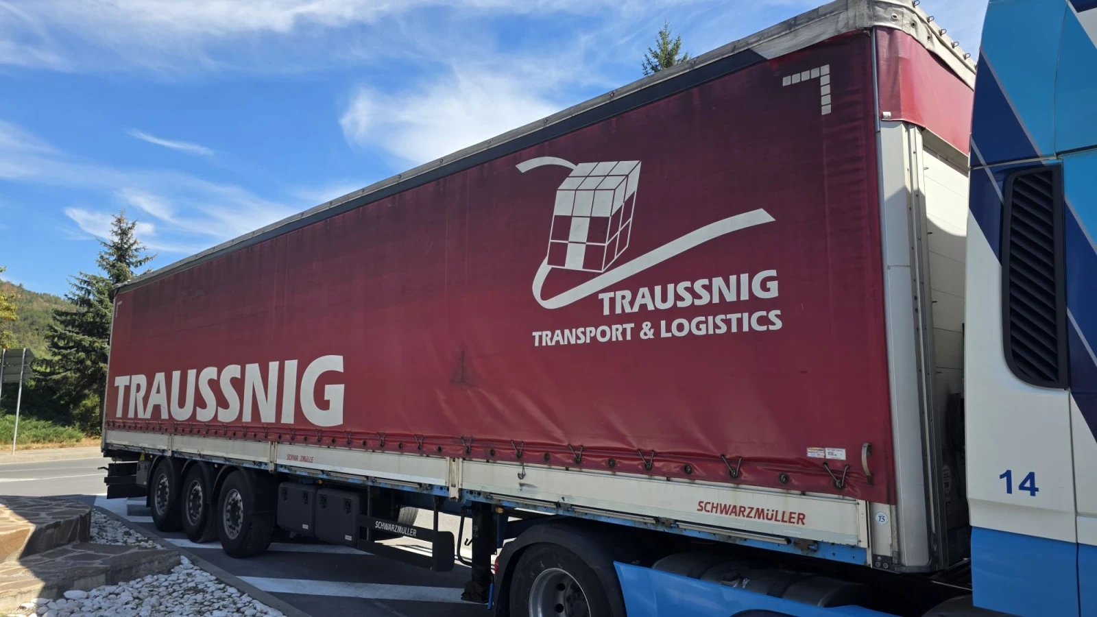 Полуремарке Schwarzmuller Височина 2.73 м. XL, снимка 2 - Ремаркета - 55829520