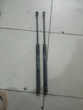 Амортисьори заден капак Алфа Ромео 147 1.9jtd