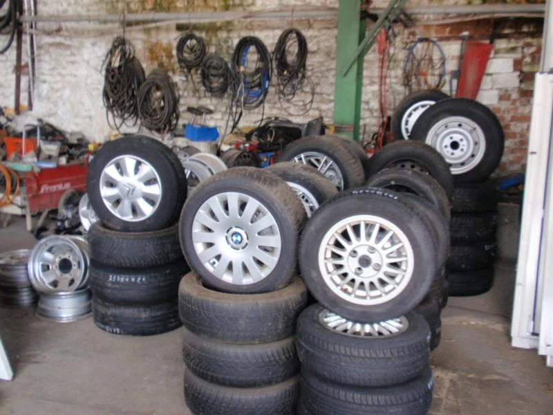 Гуми Всесезонни 235/60R16, снимка 13 - Гуми и джанти - 8380275