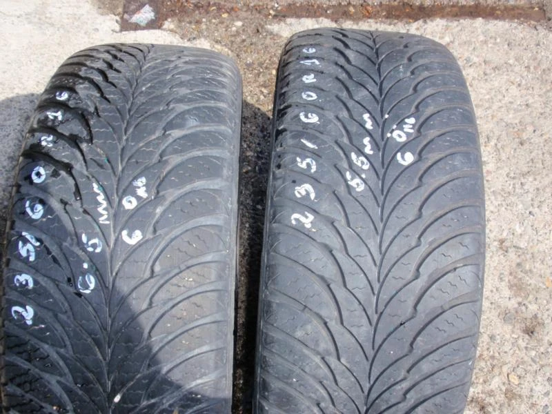 Гуми Всесезонни 235/60R16, снимка 3 - Гуми и джанти - 8380275