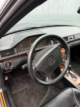 Mercedes-Benz 124 CE-300-24V Sport Line, снимка 6