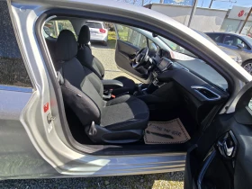 Peugeot 208, снимка 12