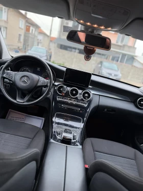 Mercedes-Benz 220 - 13700 € / 26794.87 лв. - 43194943 7