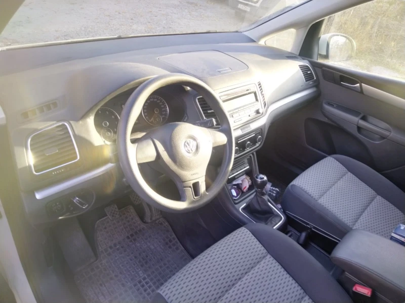 VW Sharan, снимка 4 - Автомобили и джипове - 48732570