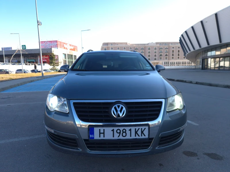 VW Passat B6 2.0 TDI, снимка 3 - Автомобили и джипове - 48790504