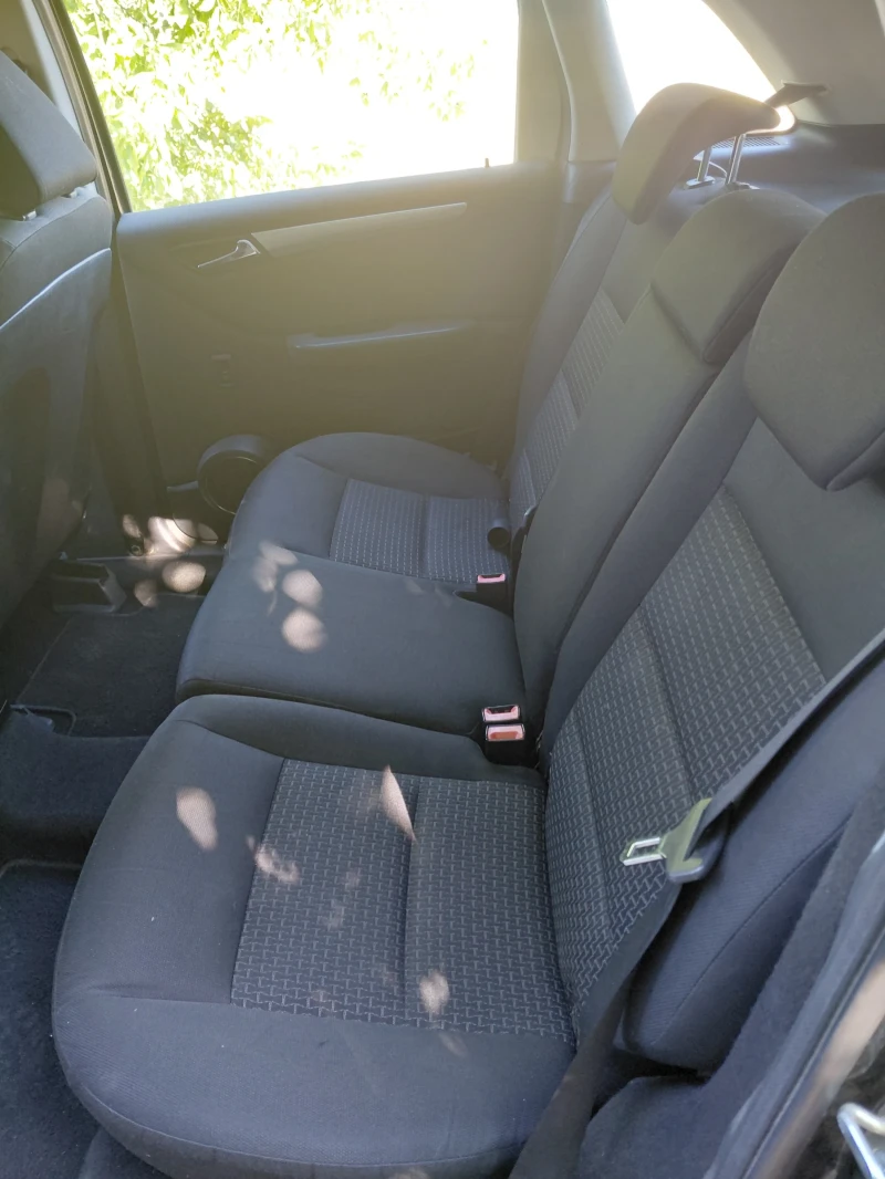 Mercedes-Benz B 180 B180CDI, снимка 13 - Автомобили и джипове - 52416377