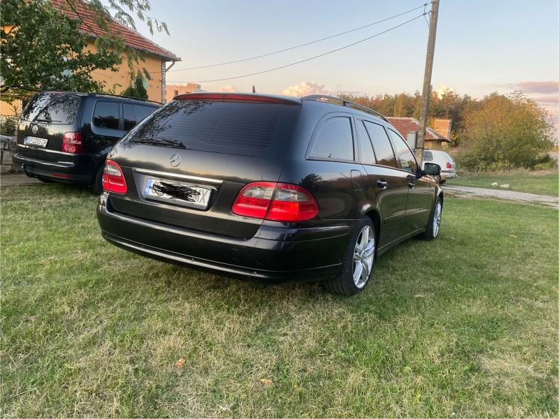 Mercedes-Benz E 220 E220 feis, снимка 3 - Автомобили и джипове - 51990023